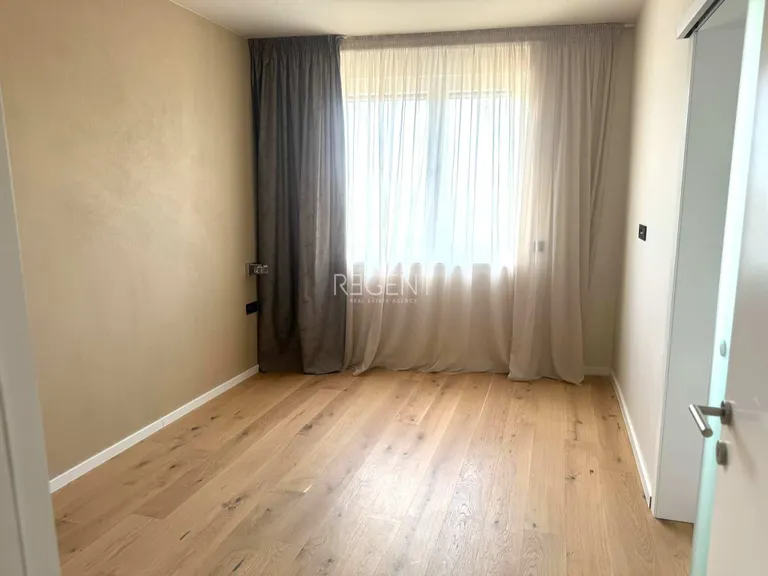 Záhřeb, Remete - Moderní penthouse 112 m2 k pronájmu