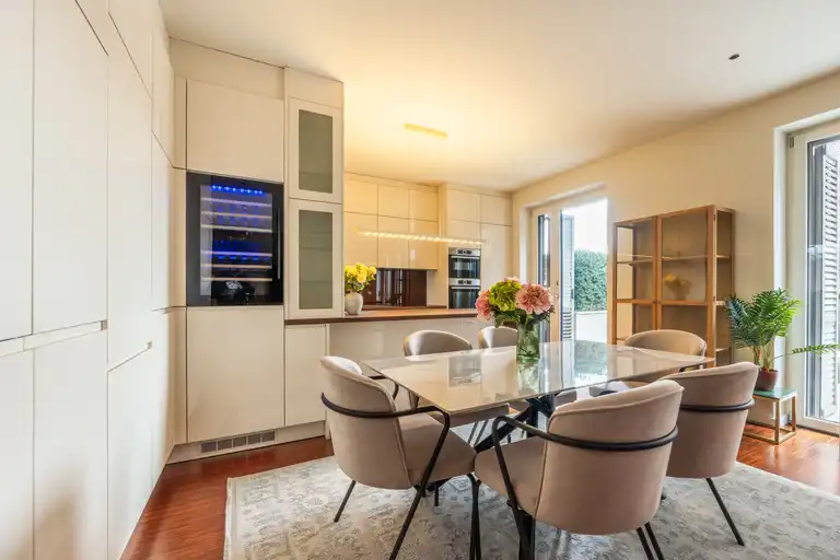 Zagreb, VMDMaksimir – Prostoren trisobno stan s teraso 110m2 najem