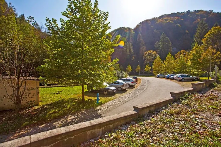 Záhreb, Samobor - Viacúčelová obchodná nehnuteľnosť