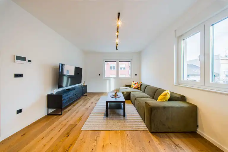 Zagreb, Trešnjevka - stan 117m2, dvoetažni, novogradnja, 4S, najam