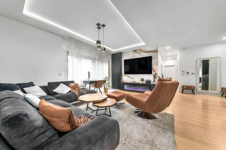 Záhřeb, Šalata, Babonićeva - Nádherný čtyřpokojový byt se zahradou 213 m2