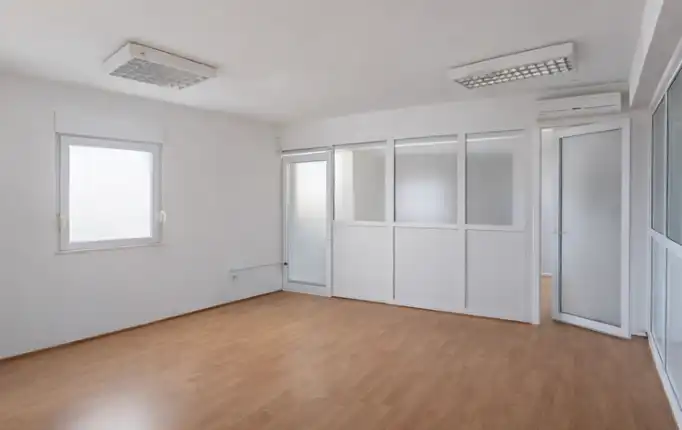 Split, Mejaši - Poslovni prostor na atraktivnoj lokaciji