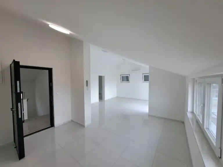 Crikvenica - Četverosoban stan s terasom 110 m2, novogradnja