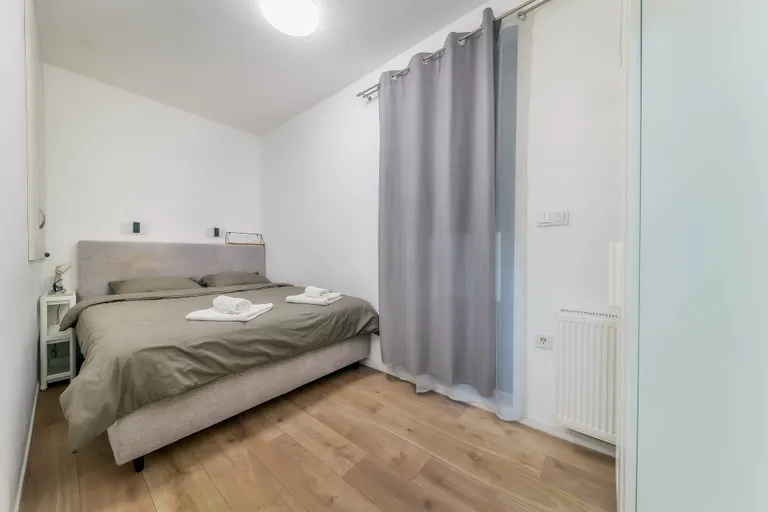 Zagabria, Trešnjevka - appartamento su due livelli con quattro camere da letto e garage privato di 141 m2