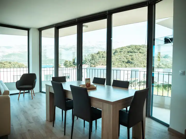 Korčula- Luksuzan apartman s terasom i garažom u ekskluzivnom kompleks