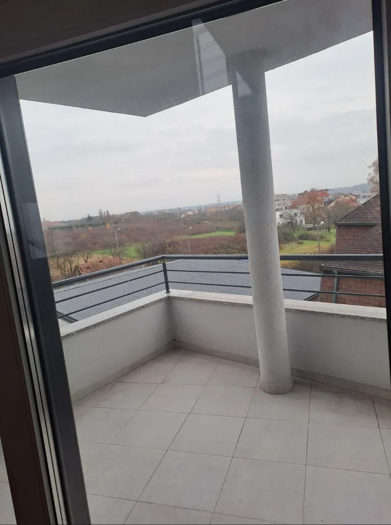Záhreb, Sesvete - Obchodný obytný priestor novostavba 171m2 prenájom