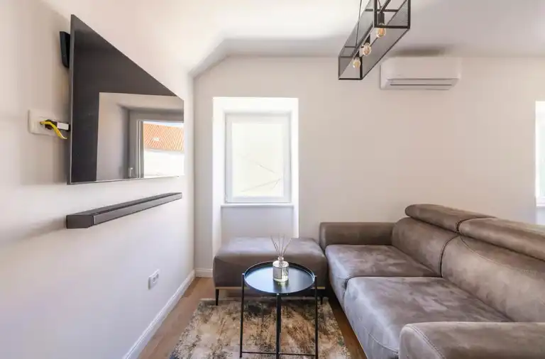 Split, Ville - Appartement en duplex de trois pièces au centre-ville