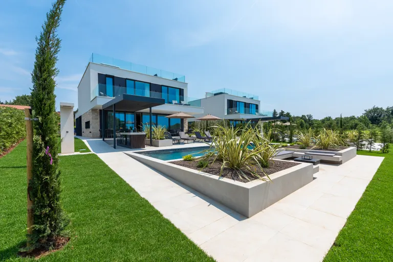 Istra, Poreč – Dizajnerska vila s pogledom na more 310 m2
