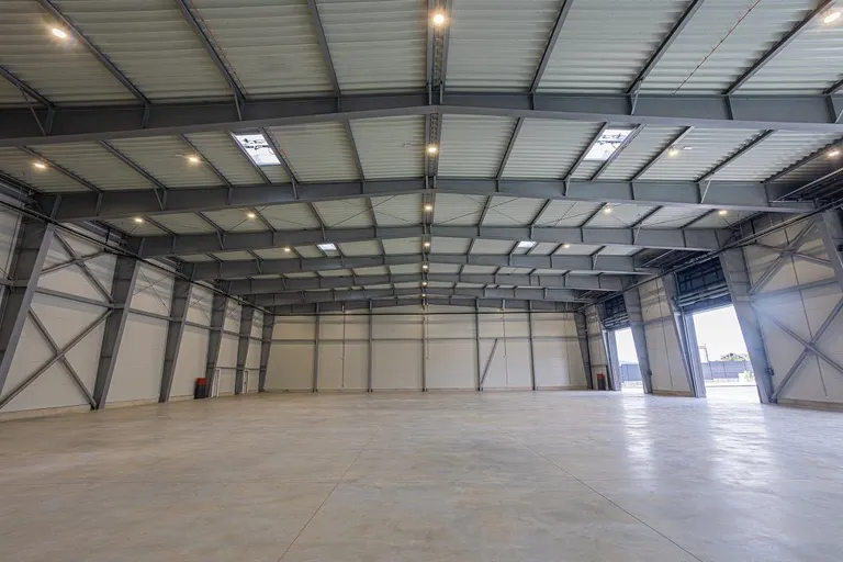 Trogir, Plano - Obchodno-predajný sklad 1600 m2