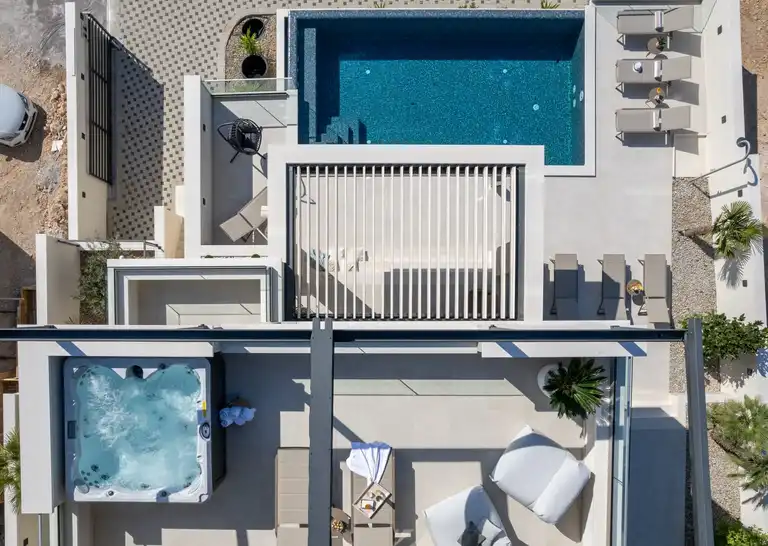 Podstrana - Moderná luxusná vila s bazénom a strešnou terasou