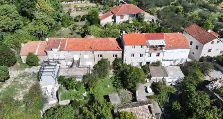 Pelješac, Orebić - Autentyczny kamienny dom do renowacji