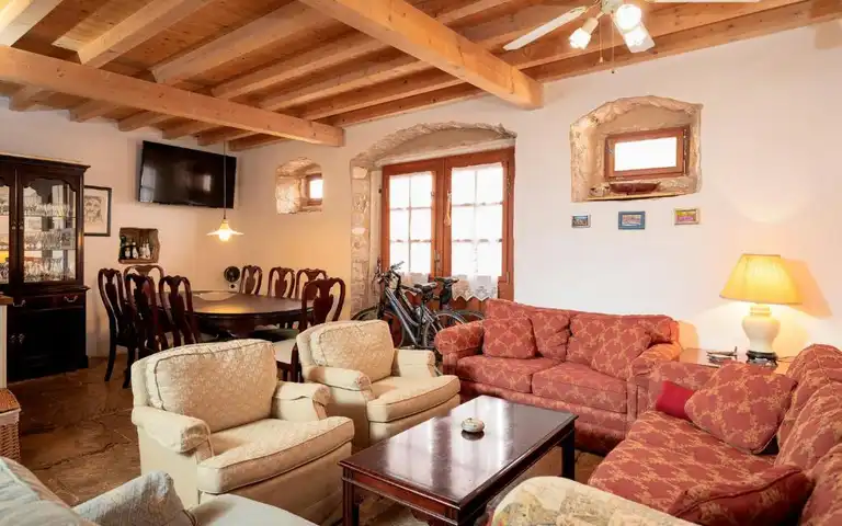 Hvar, Stari Grad – Kamena kuća u staroj jezgri grada