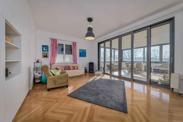 Zagreb, Jarun - Moderna kuća s bazenom uz jezero, 400 m2