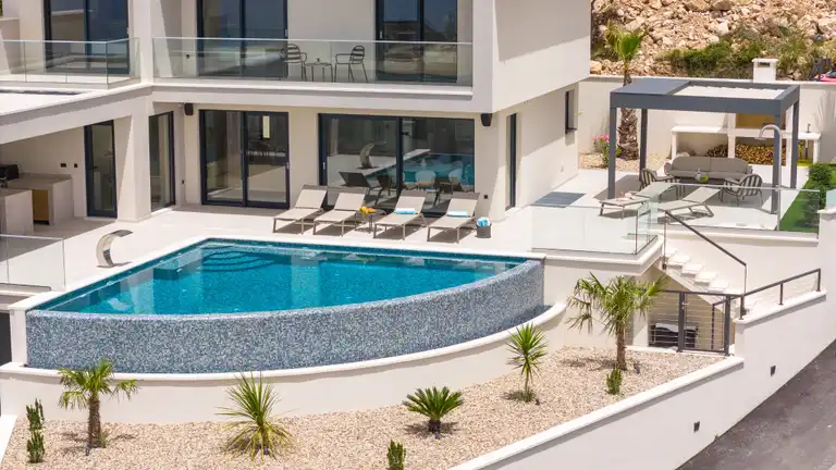 Podstrana - Vila s bazénom a výhľadom na more