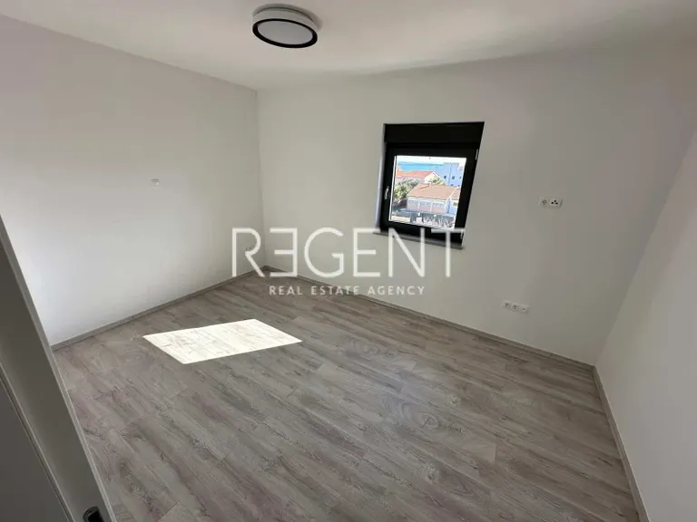 Zadar, Vir - Luxusní penthouse 50m od moře 136 m2