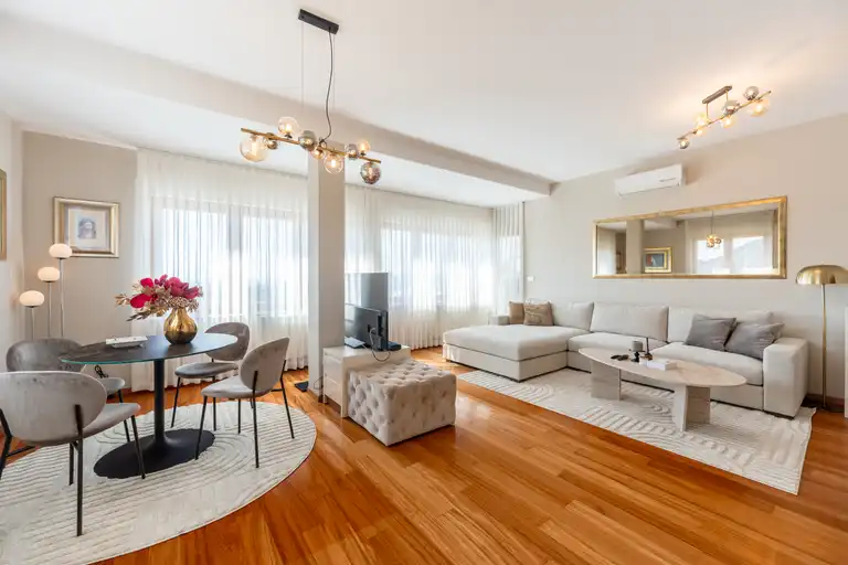 Zagabria, Podsljeme - Appartamento moderno in villa urbana