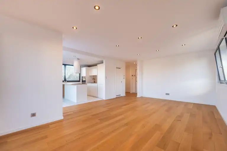 Загреб, Сребрняк – роскошная четырехкомнатная квартира