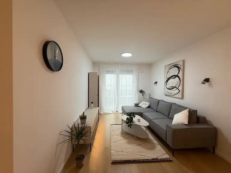 Загреб, Шпанско - трехкомнатная квартира в новостройке