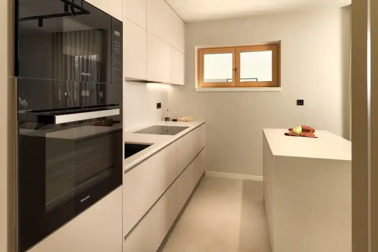 Split, Žnjan - Dvojizbový byt s loggiou a výhľadom na more