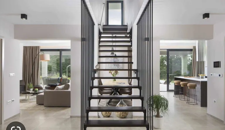 Istra, Višnjan – Vila 250 m2 na parceli od 1659 m2 top lokacija