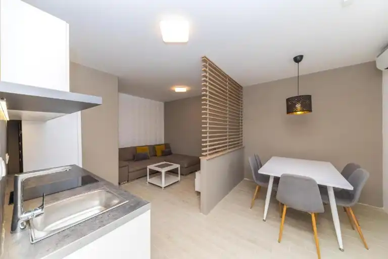 Makarska, Baška Voda - Apartamentowiec z 18 jednostkami mieszkalnymi