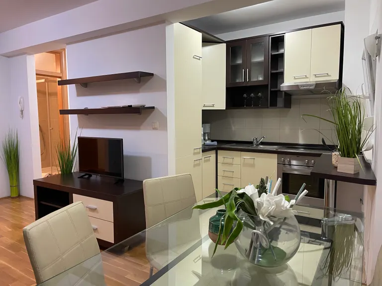 Čiovo – Trojizbový byt 70 m², 1. řada u moře