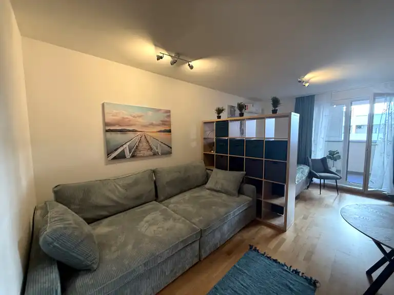 Zagreb, Špansko - studio moderne avec loggia