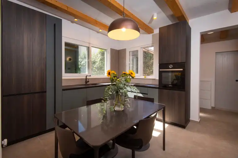 Split, Meje - Ground floor house with a yard