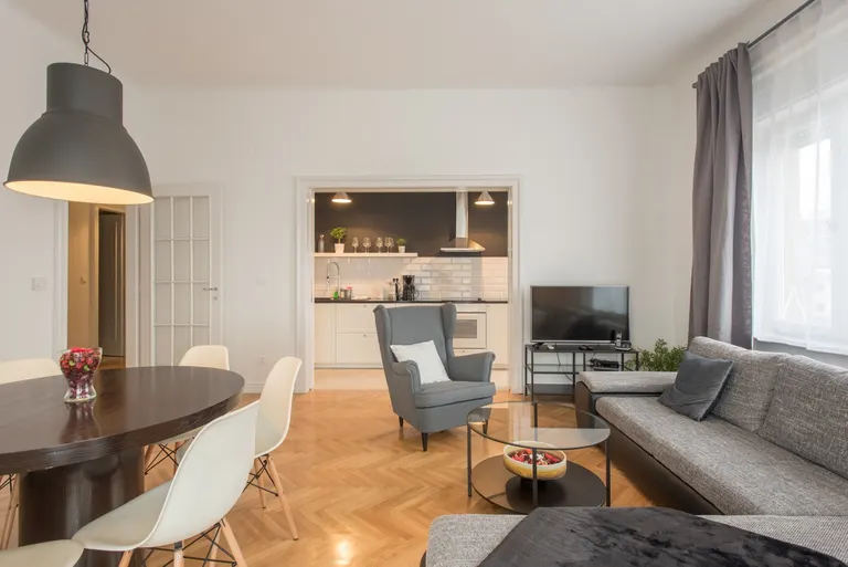 Záhřeb, Draškovićeva - Luxusní šestipokojový penthouse 218m2