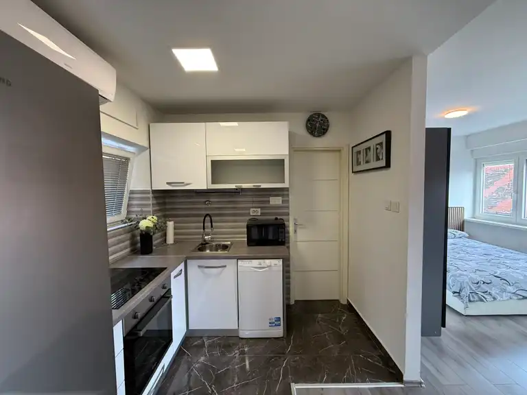 Zagreb, Centar – jednosoban stan u atraktivnoj ulici