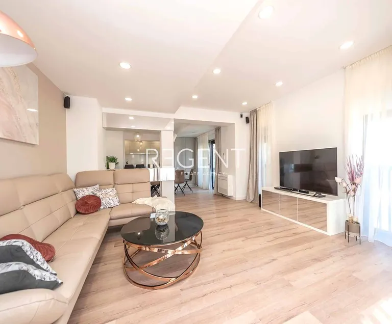 Zadar, Posedarje - Vila první řada u moře 300 m2