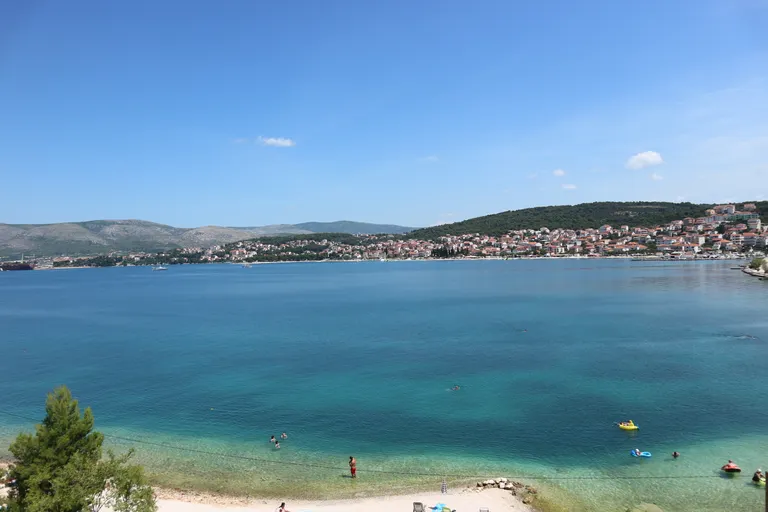 Čiovo – Trojizbový byt 70 m², 1. řada u moře
